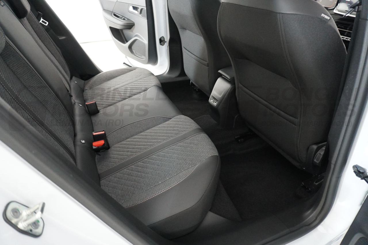 PEUGEOT 2008 1.2 PURETECH 100CV ALLURE - 11