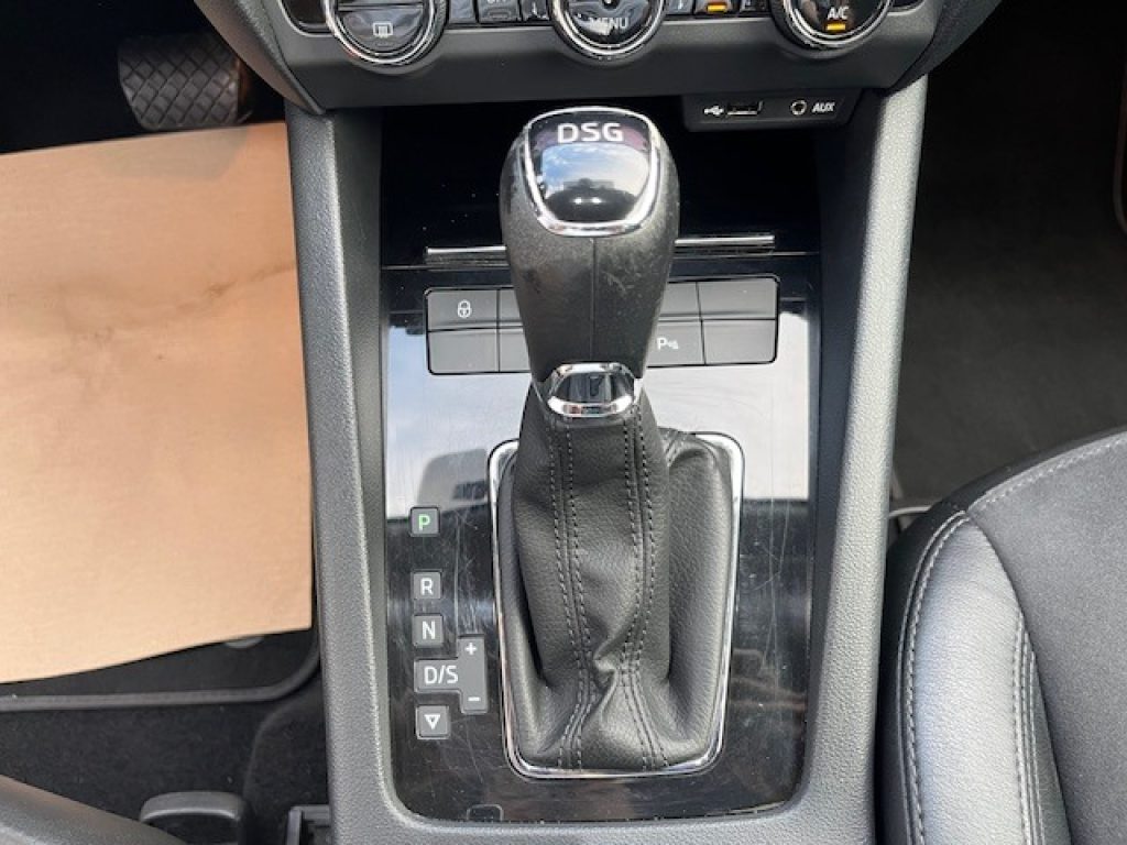 SKODA Octavia 1.4 TSI DSG Wagon Style G-Tec - 18