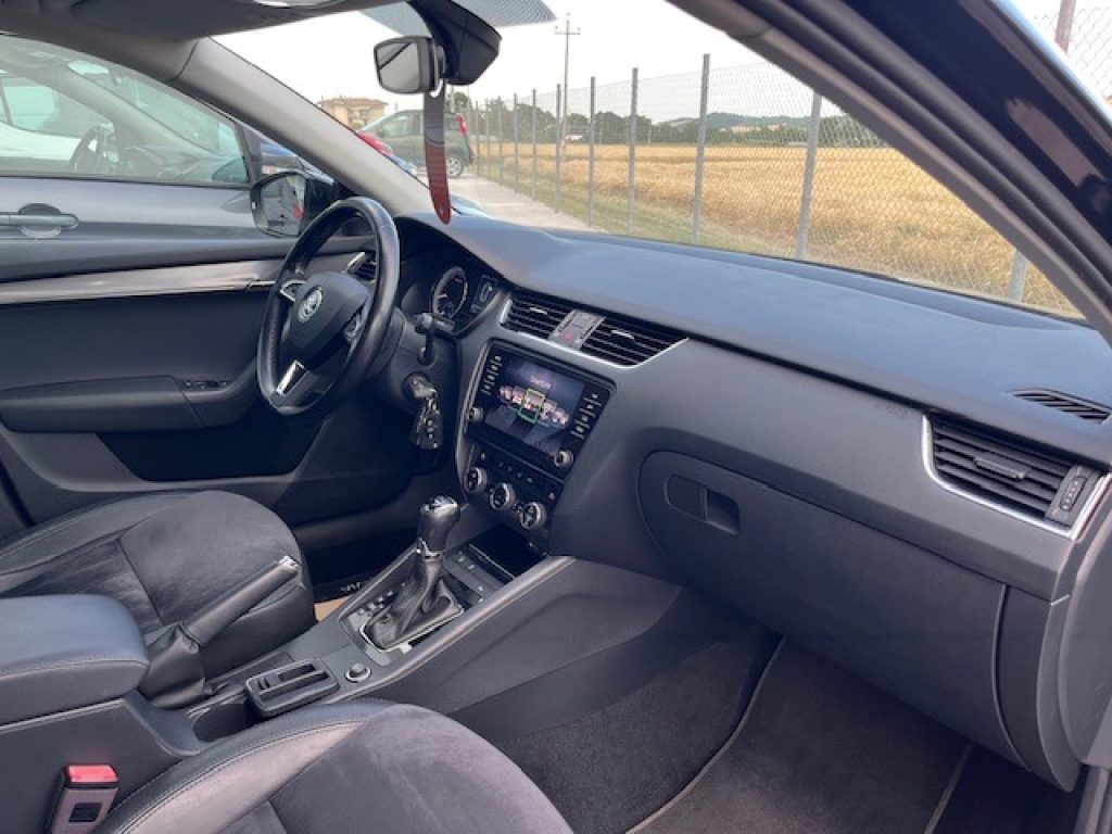 SKODA Octavia 1.4 TSI DSG Wagon Style G-Tec - 25