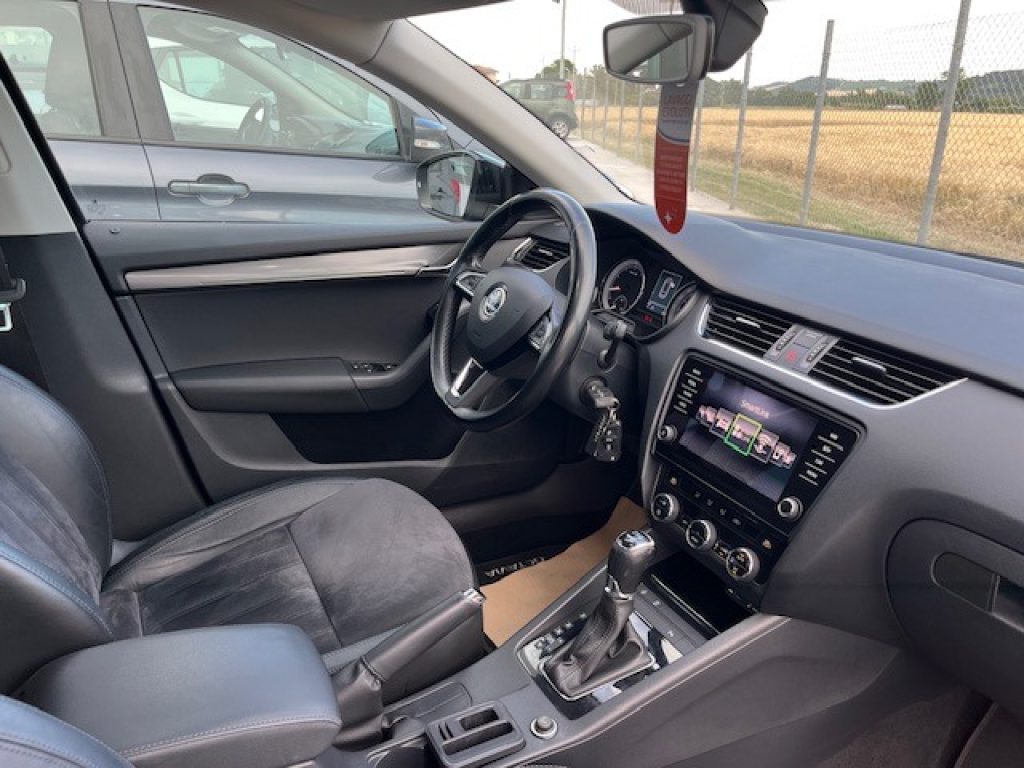 SKODA Octavia 1.4 TSI DSG Wagon Style G-Tec - 26