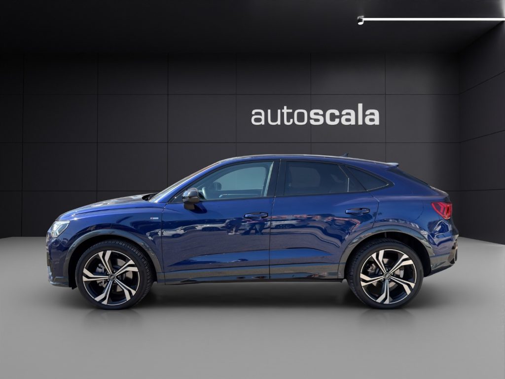 AUDI Q3 40 TDI quattro S tronic S line edition - 2