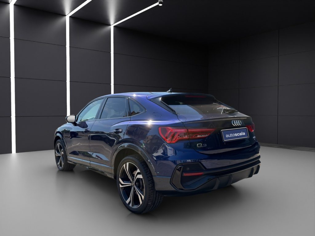 AUDI Q3 40 TDI quattro S tronic S line edition - 3