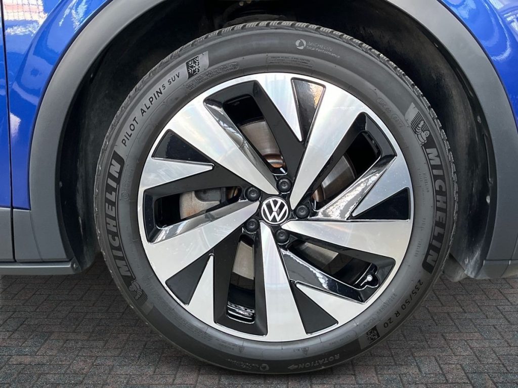 VOLKSWAGEN ID.4 1ST - 7