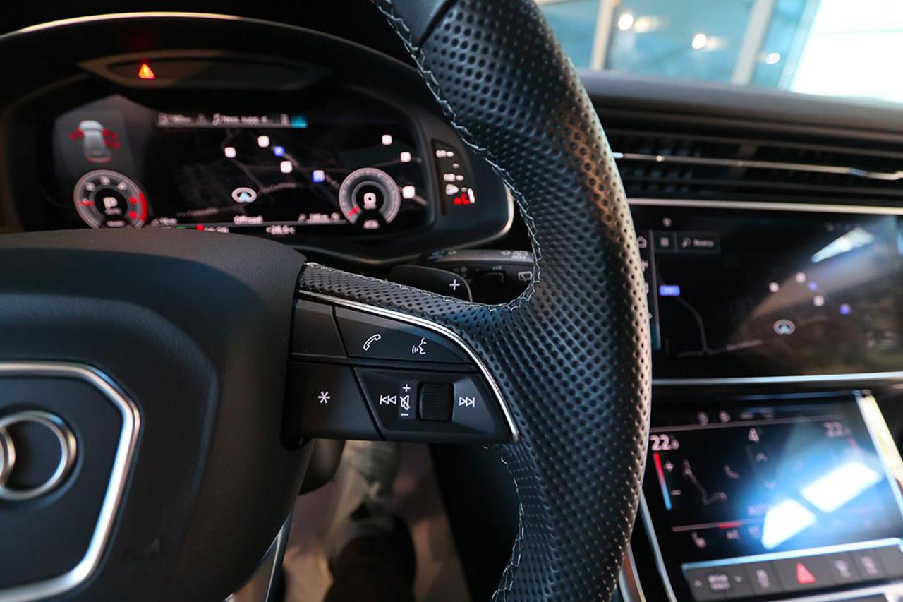 AUDI Q8 50 TDI Quattro Tiptronic Sport S-Line - 27