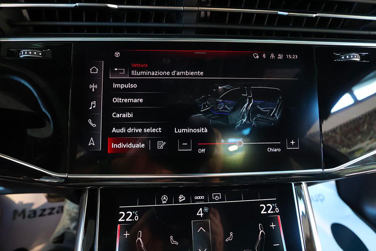 AUDI Q8 50 TDI Quattro Tiptronic Sport S-Line - 33