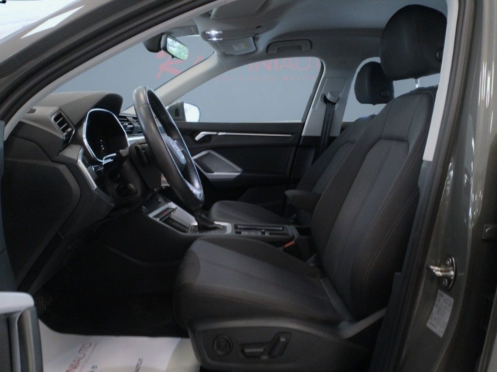 AUDI Q3 35 Hybrid S tronic 150 Cv Unico Propr.  KM 50.000 - 17
