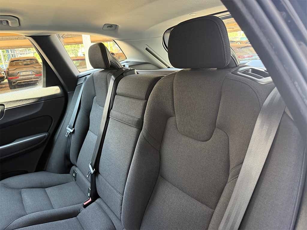 VOLVO XC60 2.0 d4 Business Plus geartronic TELECAMERA POST - 29