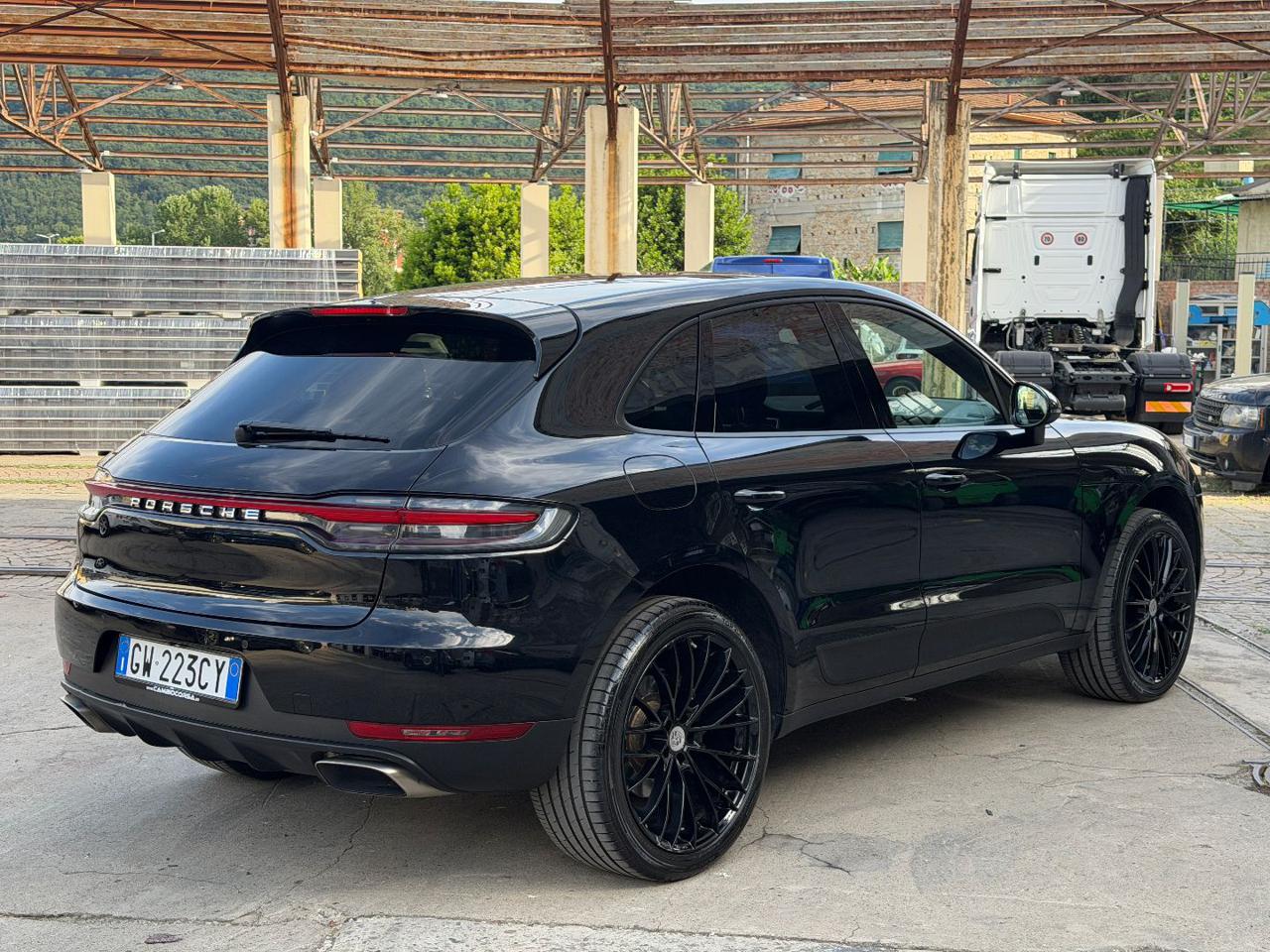 PORSCHE Macan 2.0 - 7
