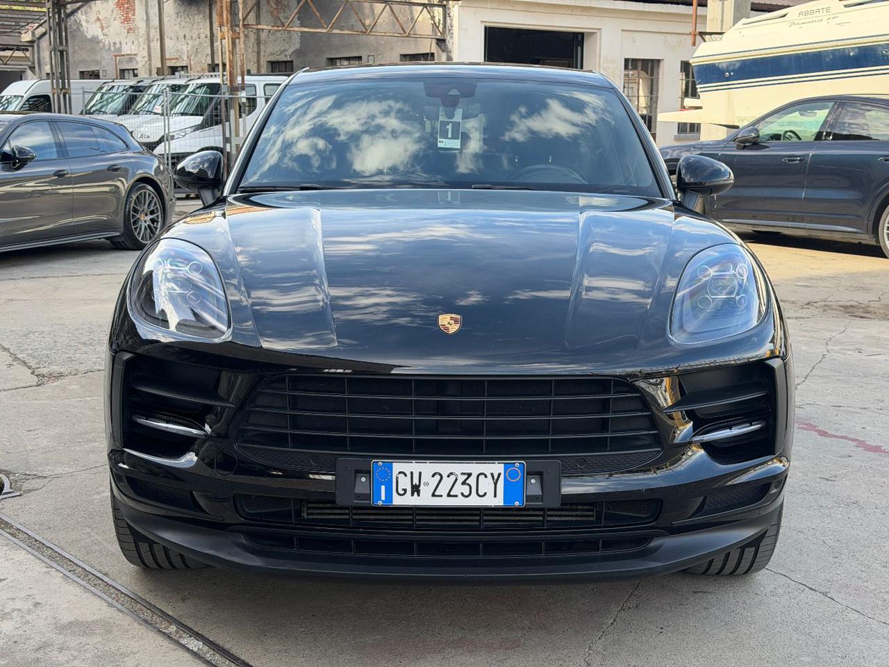 PORSCHE Macan 2.0 - 3