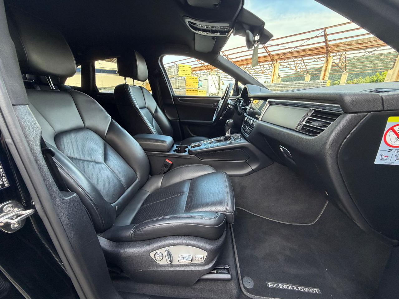 PORSCHE Macan 2.0 - 9