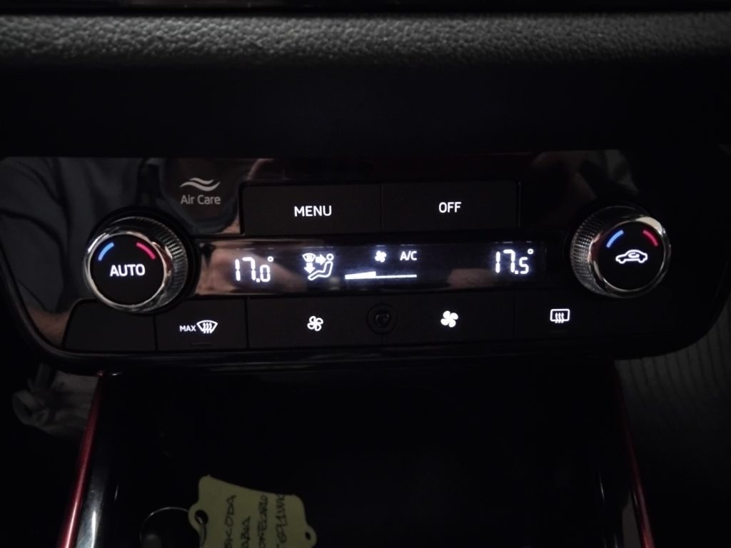 SKODA Fabia 1.0 MPI 80 CV Monte Carlo - 22