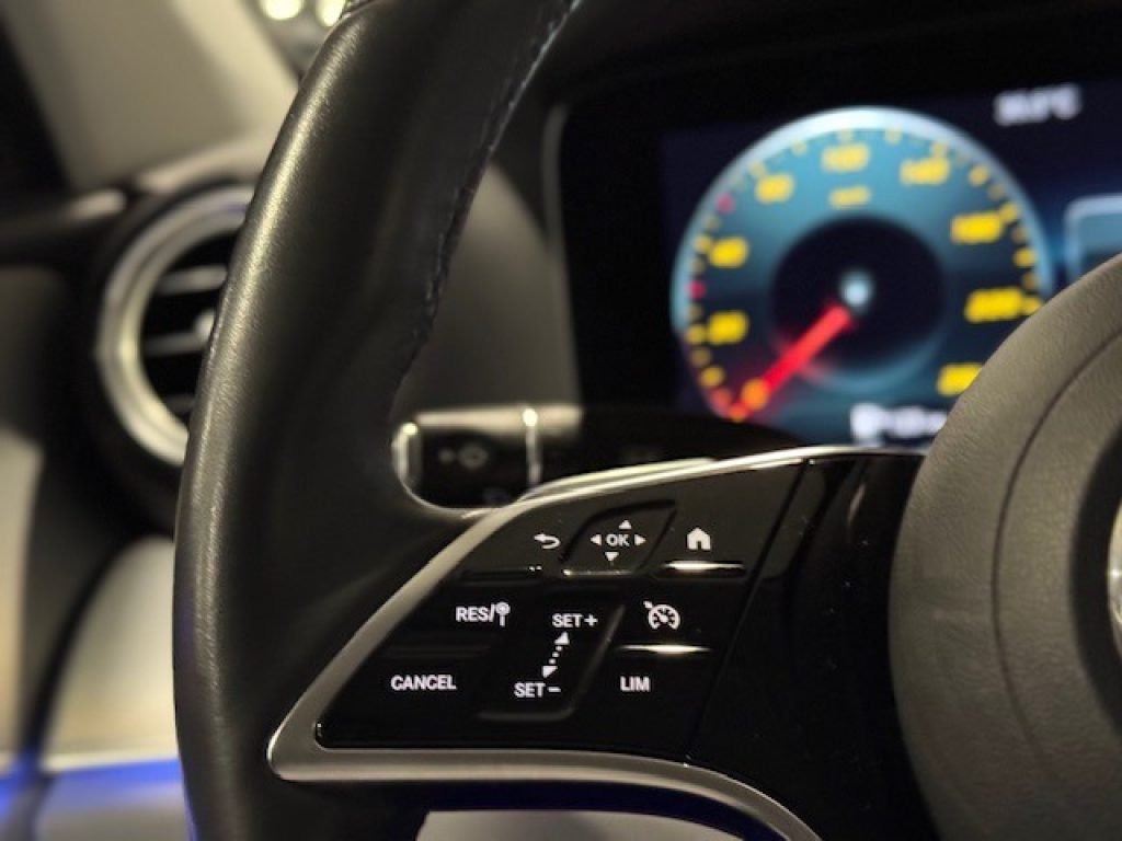Clicca per ingrandire E 300 - de 4Matic Berlina Premium Plus AMG