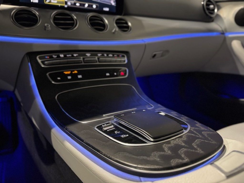 Clicca per ingrandire E 300 - de 4Matic Berlina Premium Plus AMG