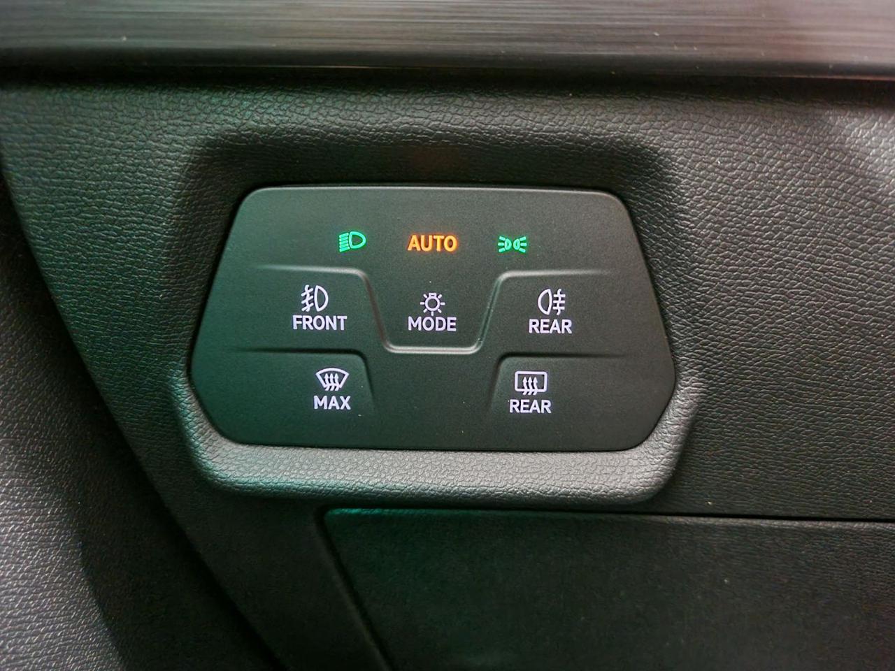 CUPRA Leon 1.5 Hybrid 150 CV DSG - 24