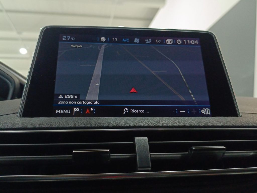PEUGEOT 3008 BlueHDi 130 S&S GT Line - 16