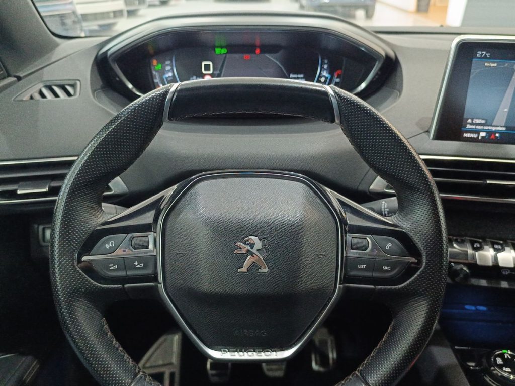 PEUGEOT 3008 BlueHDi 130 S&S GT Line - 18