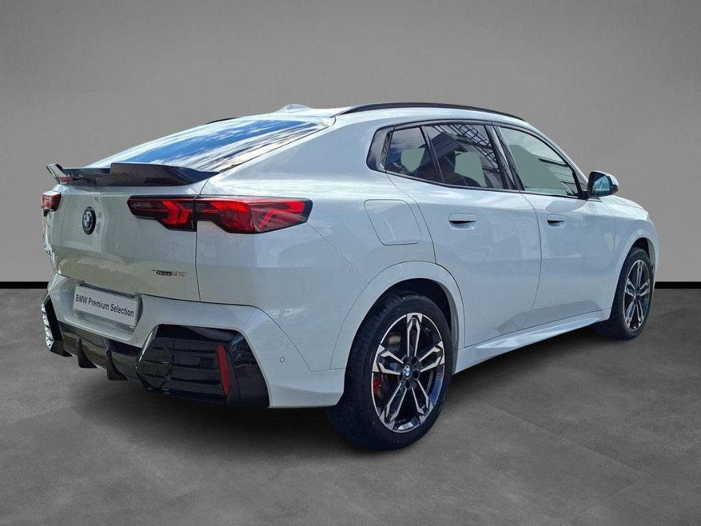BMW iX2 xDrive 30 Msport Pro - 15