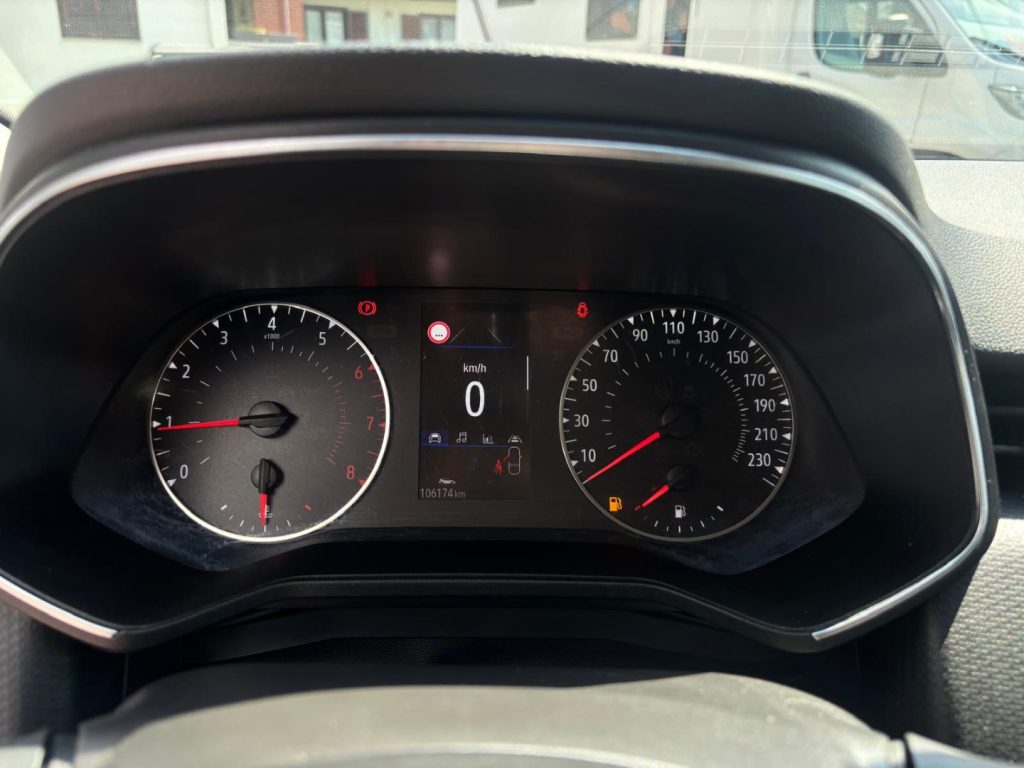 RENAULT Clio TCe 100CV GPL Zen - 17