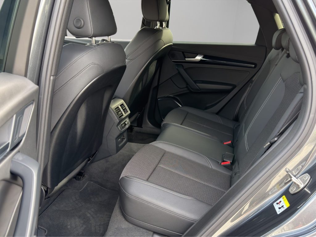 AUDI Q5 40 2.0 tdi Identity Black - 8