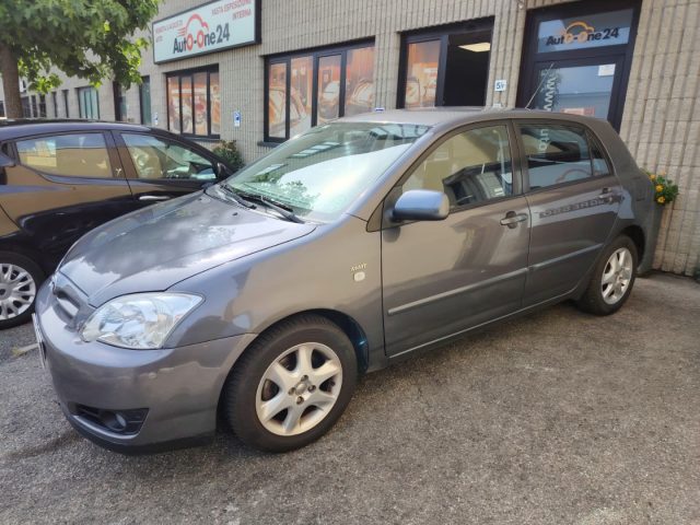 TOYOTA Corolla Argento metallizzato