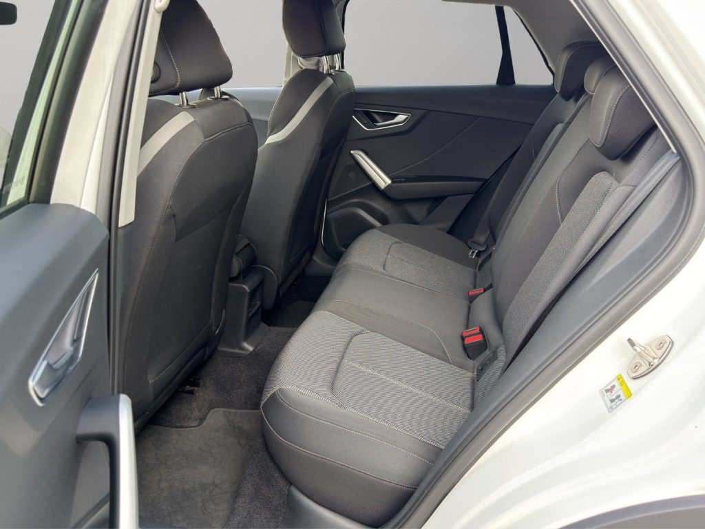 AUDI Q2 30 TDI S tronic - 8
