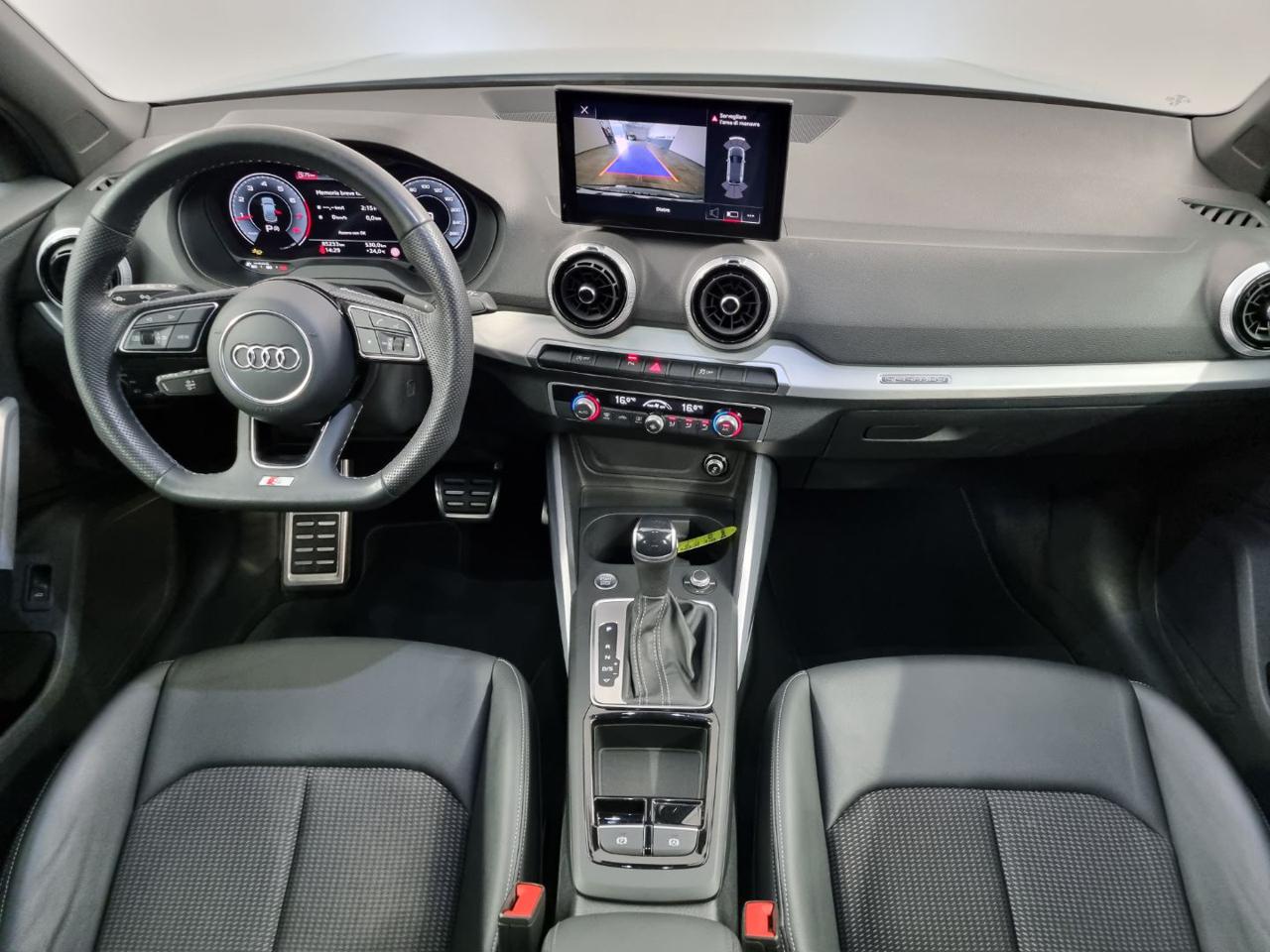 AUDI Q2 40 TFSI quattro S tronic  SLINE Identity Black - 6