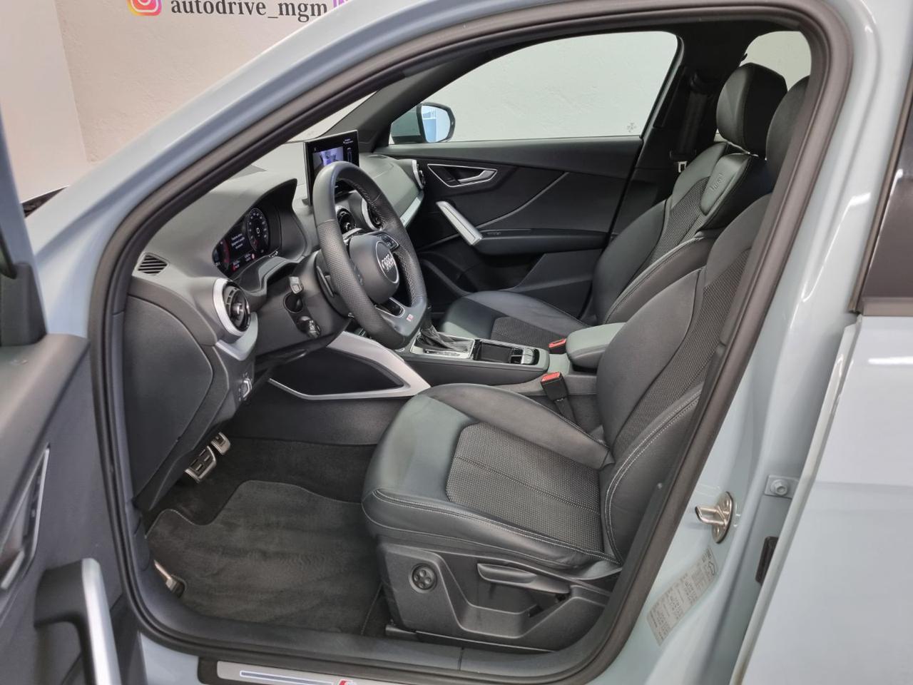 AUDI Q2 40 TFSI quattro S tronic  SLINE Identity Black - 8