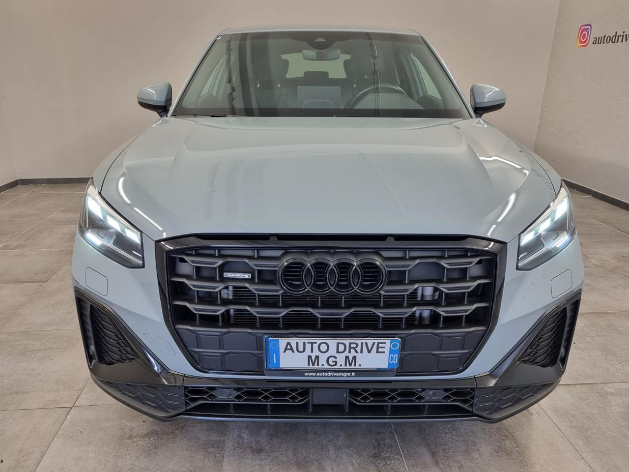 AUDI Q2 40 TFSI quattro S tronic  SLINE Identity Black - 5