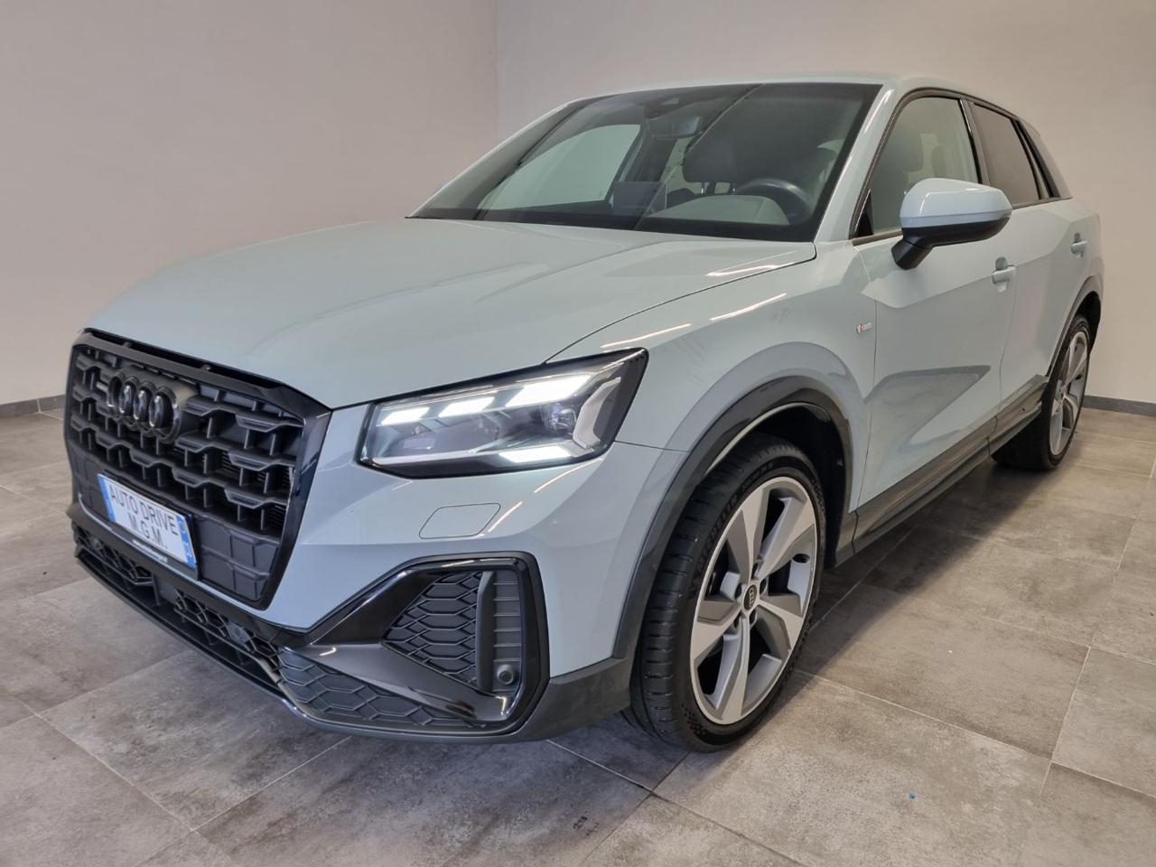 AUDI Q2 40 TFSI quattro S tronic  SLINE Identity Black - 12