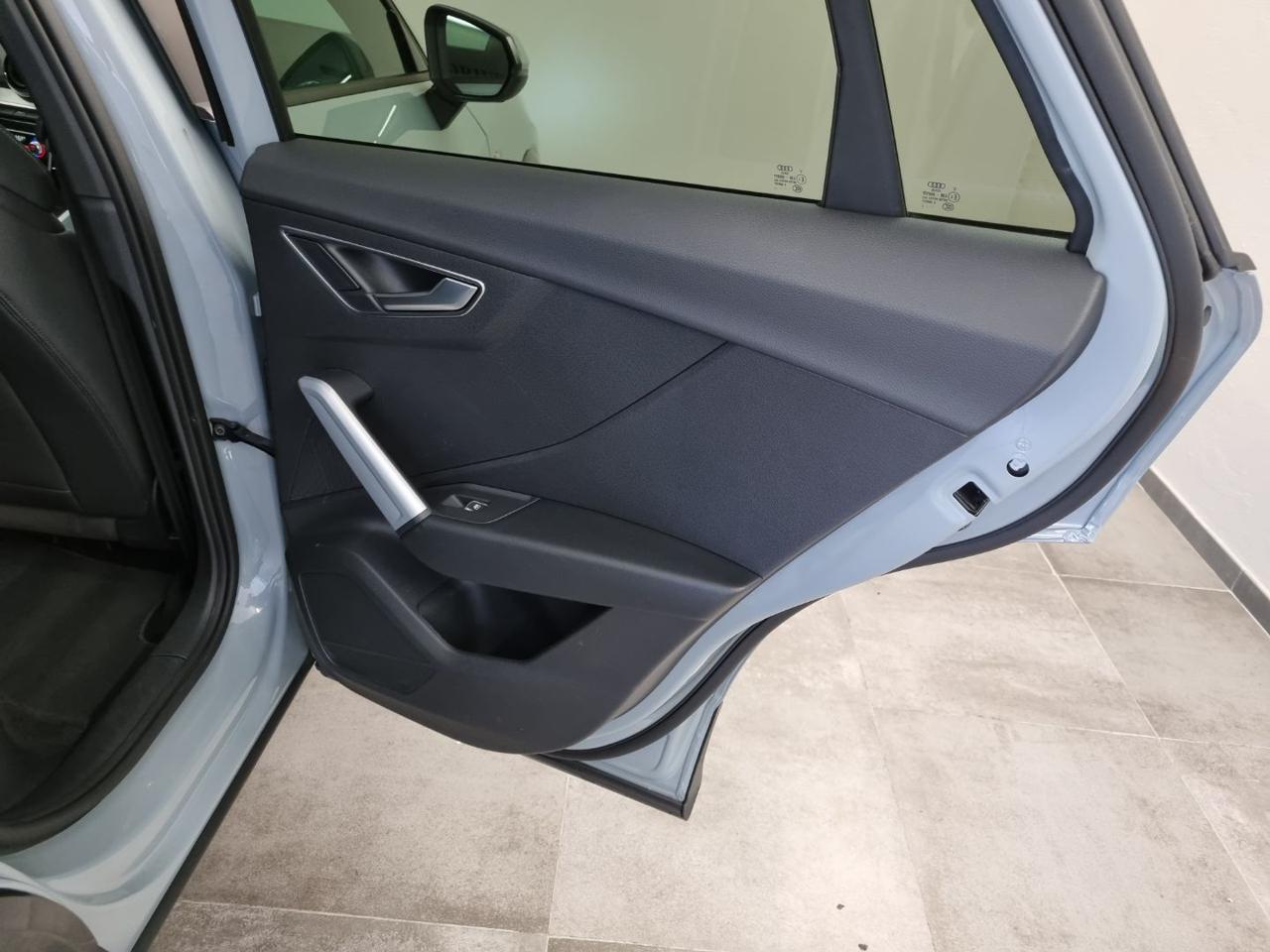 AUDI Q2 40 TFSI quattro S tronic  SLINE Identity Black - 31
