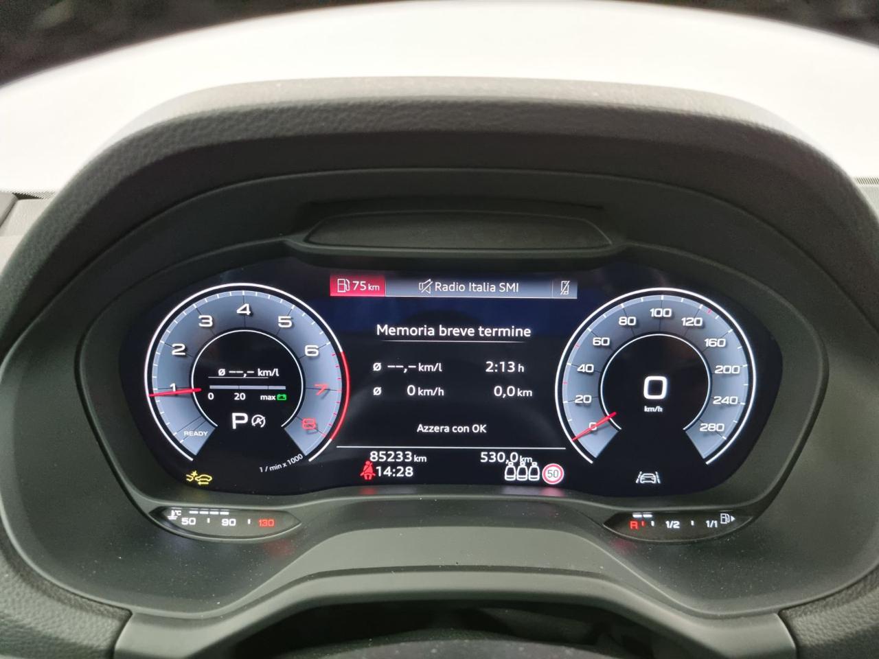 AUDI Q2 40 TFSI quattro S tronic  SLINE Identity Black - 24