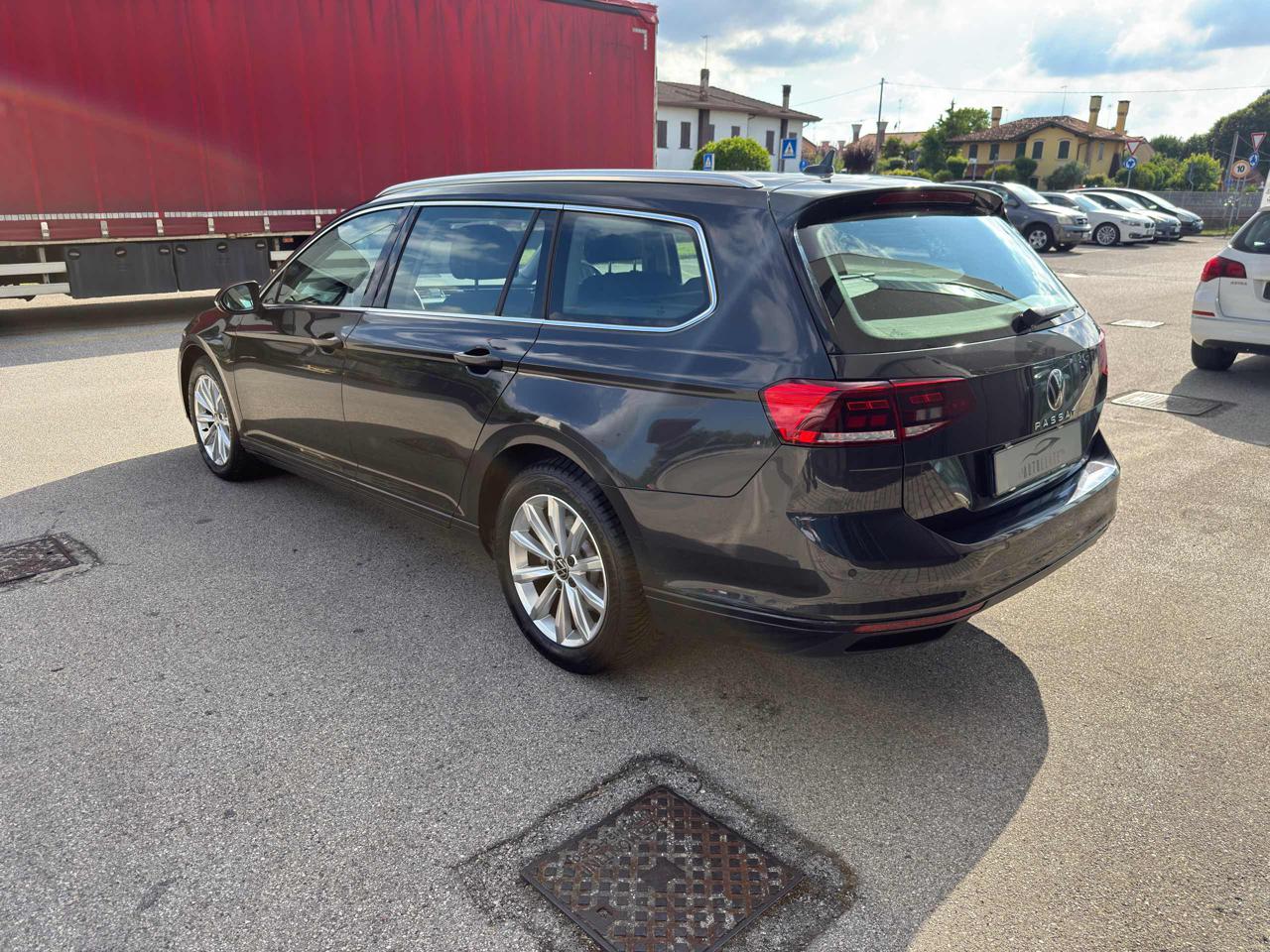 Clicca per ingrandire Passat Variant - 2.0 TDI SCR 122 CV EVO DSG Business