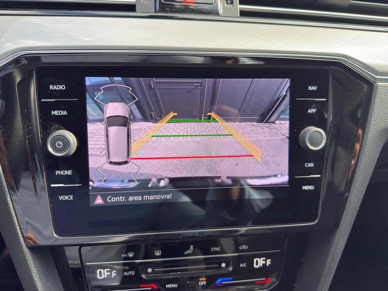 Clicca per ingrandire Passat Variant - 2.0 TDI SCR 122 CV EVO DSG Business