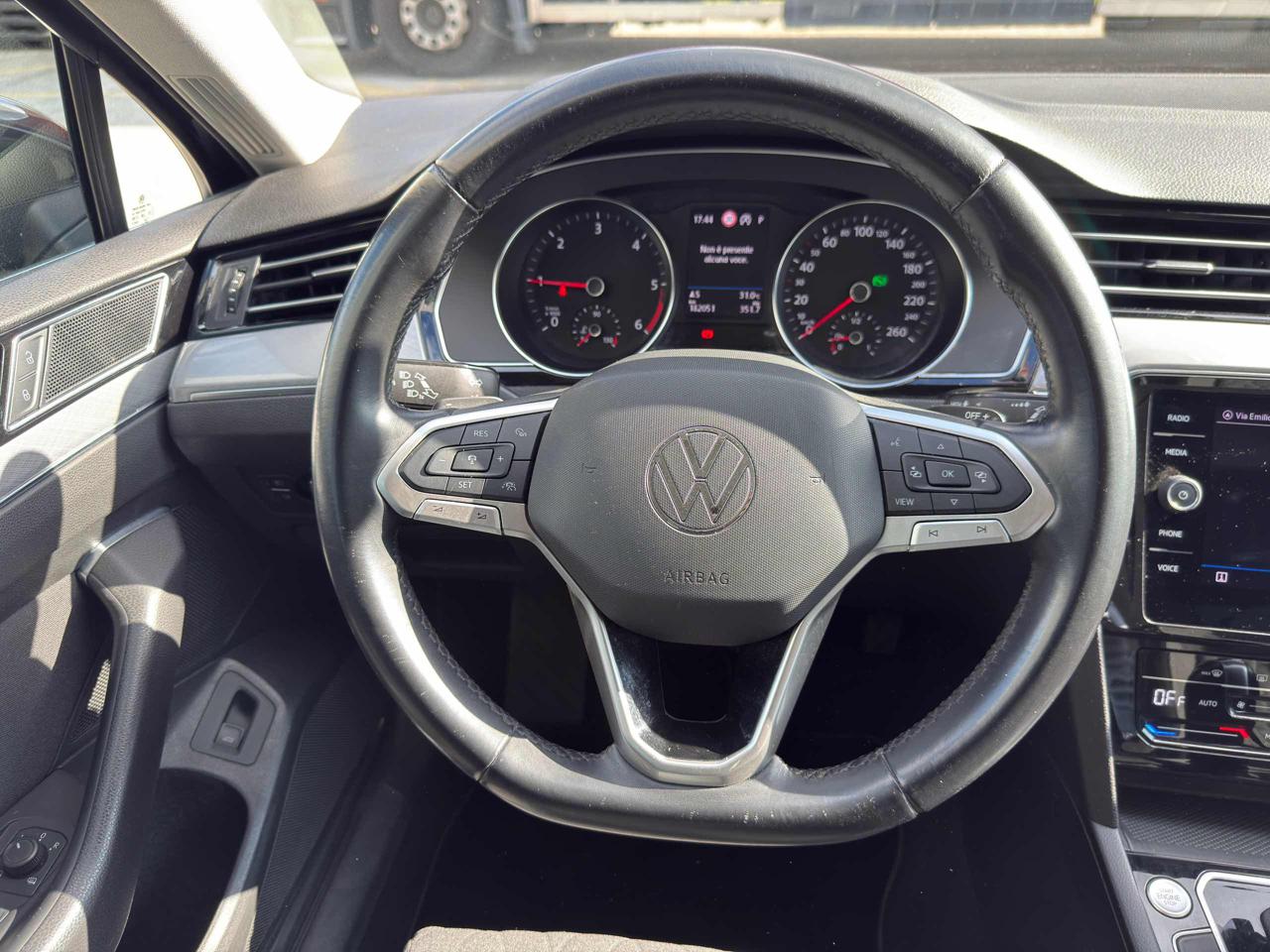 Clicca per ingrandire Passat Variant - 2.0 TDI SCR 122 CV EVO DSG Business