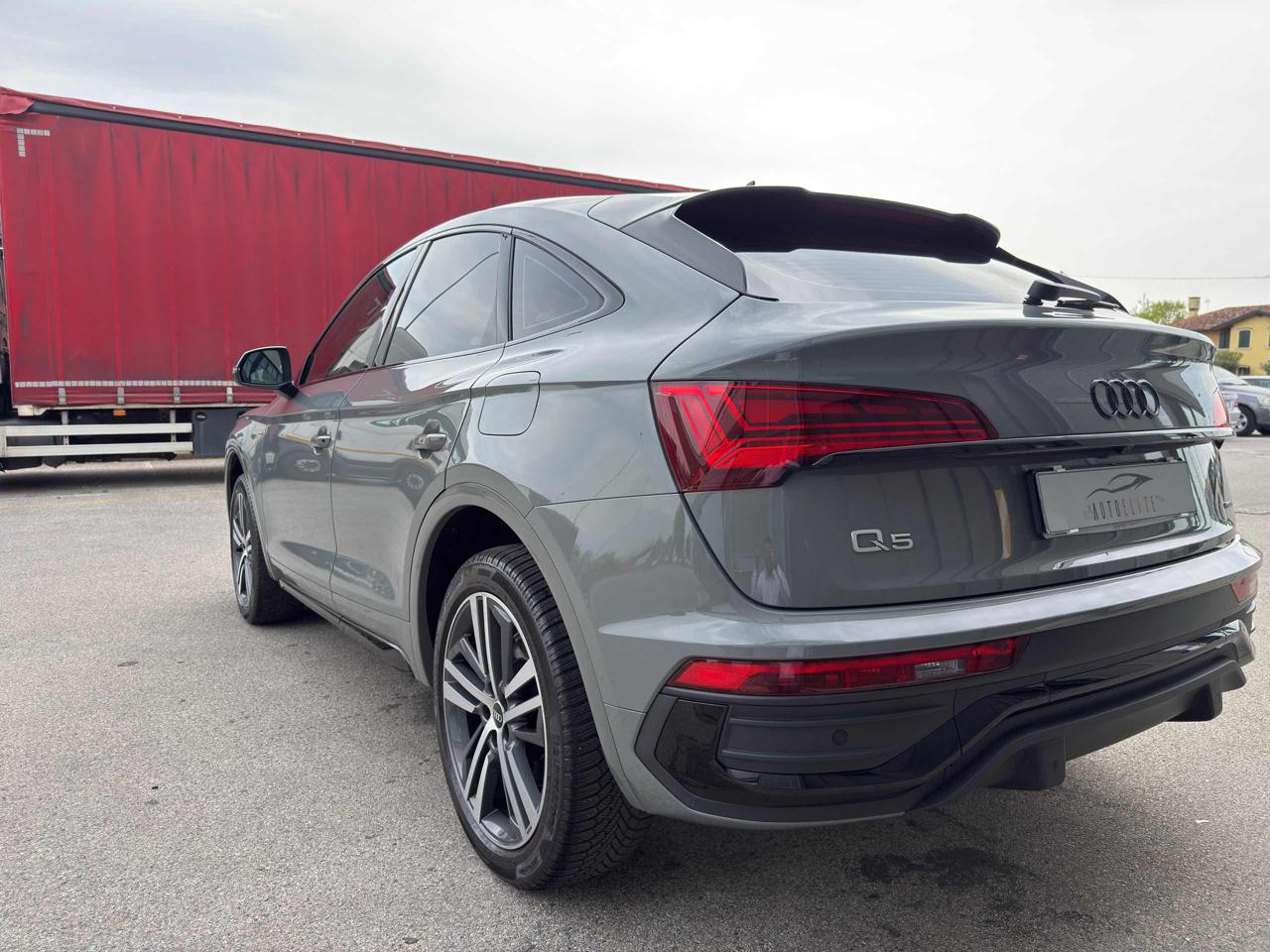 Clicca per ingrandire Q5 - SPB 50 TFSI e quattro Sline plus+IDENTITY BLACK