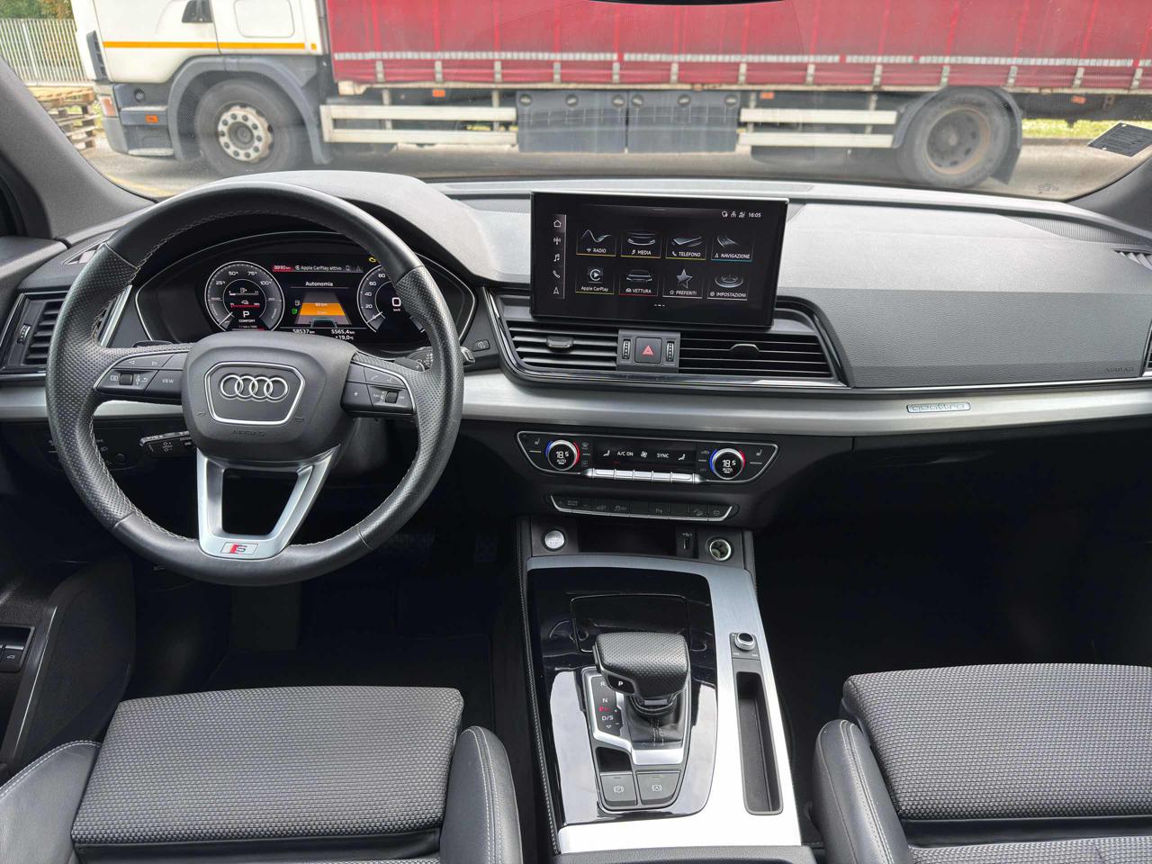 Clicca per ingrandire Q5 - SPB 50 TFSI e quattro Sline plus+IDENTITY BLACK
