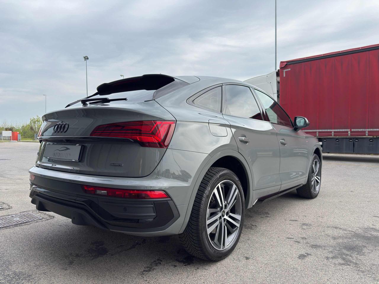 Clicca per ingrandire Q5 - SPB 50 TFSI e quattro Sline plus+IDENTITY BLACK