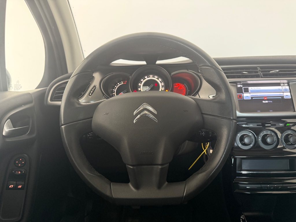 CITROEN C3 PureTech 82 Exclusive - 9
