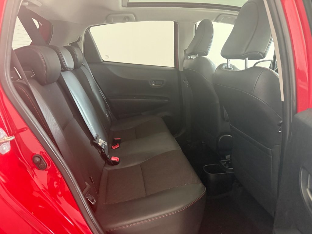 TOYOTA Yaris 1.3 5 porte Trend - 16