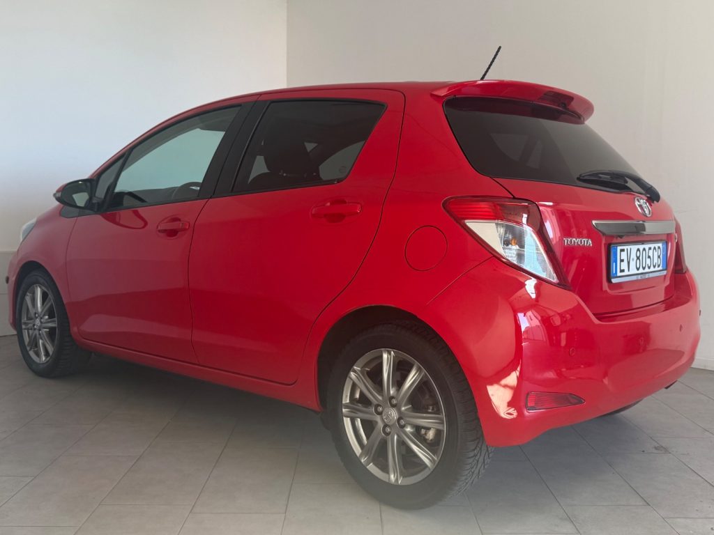 TOYOTA Yaris 1.3 5 porte Trend - 4