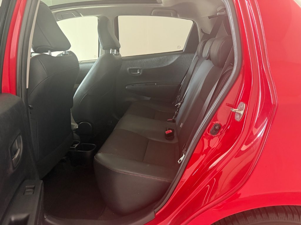 TOYOTA Yaris 1.3 5 porte Trend - 19