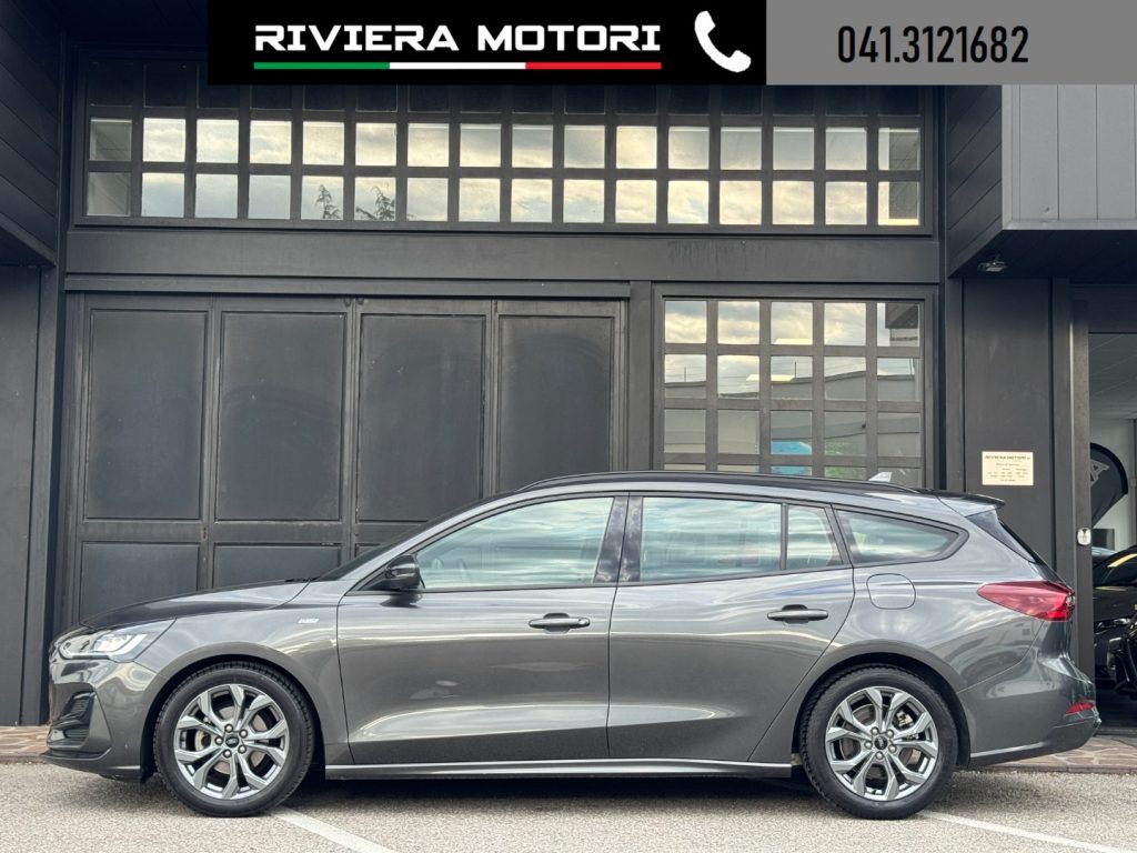 FORD Focus 1.5 EcoBlue 115 CV automatico SW ST-Line - 3
