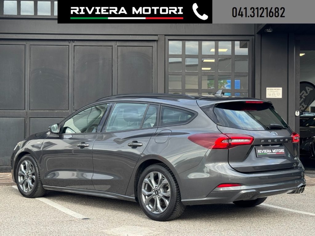 FORD Focus 1.5 EcoBlue 115 CV automatico SW ST-Line - 12