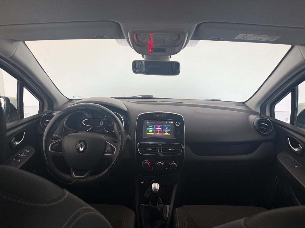 RENAULT Clio Sporter 1.2 75CV Intens - 9