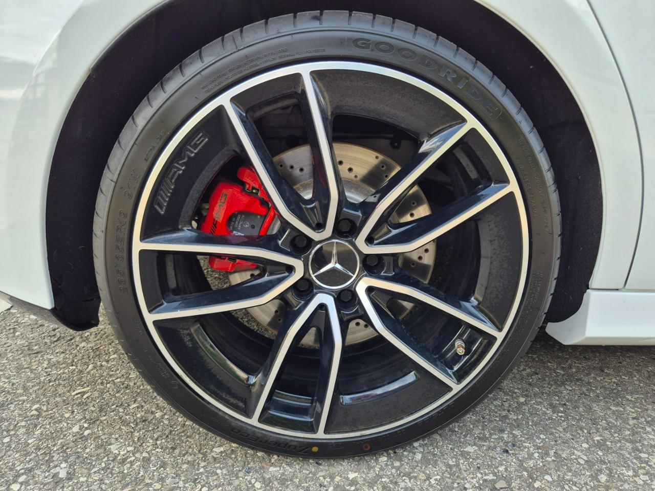 MERCEDES-BENZ A 35 AMG 4Matic Premium Plus - 22