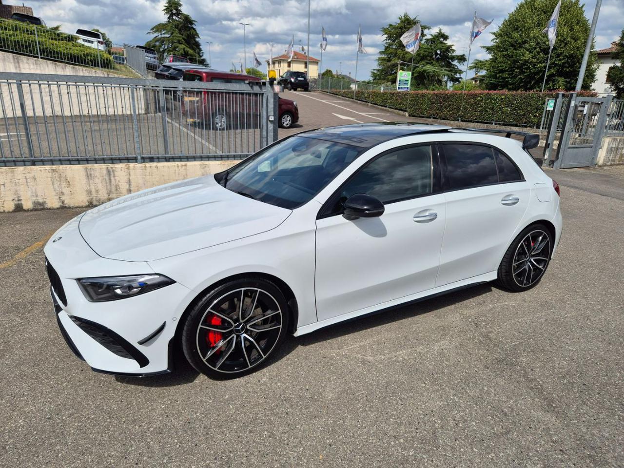 MERCEDES-BENZ A 35 AMG 4Matic Premium Plus - 2