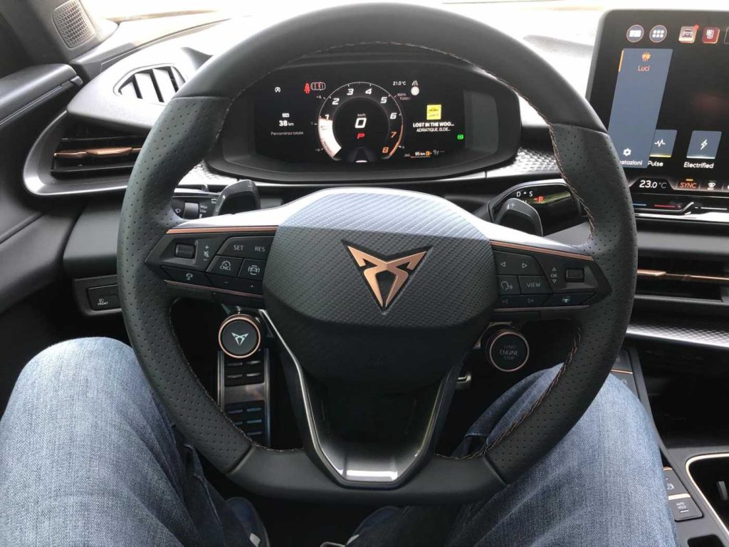 CUPRA Terramar 1.5 Hybrid DSG Business - 12