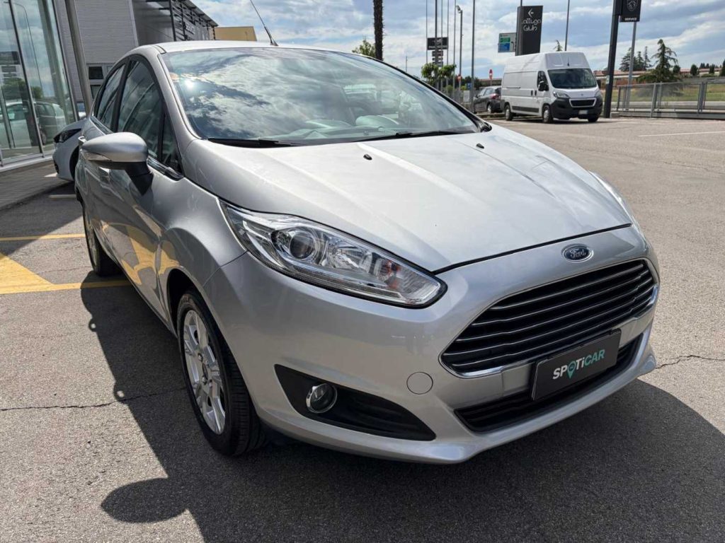 FORD Fiesta 1.5 TDCi 75CV 5 porte Titanium - 4