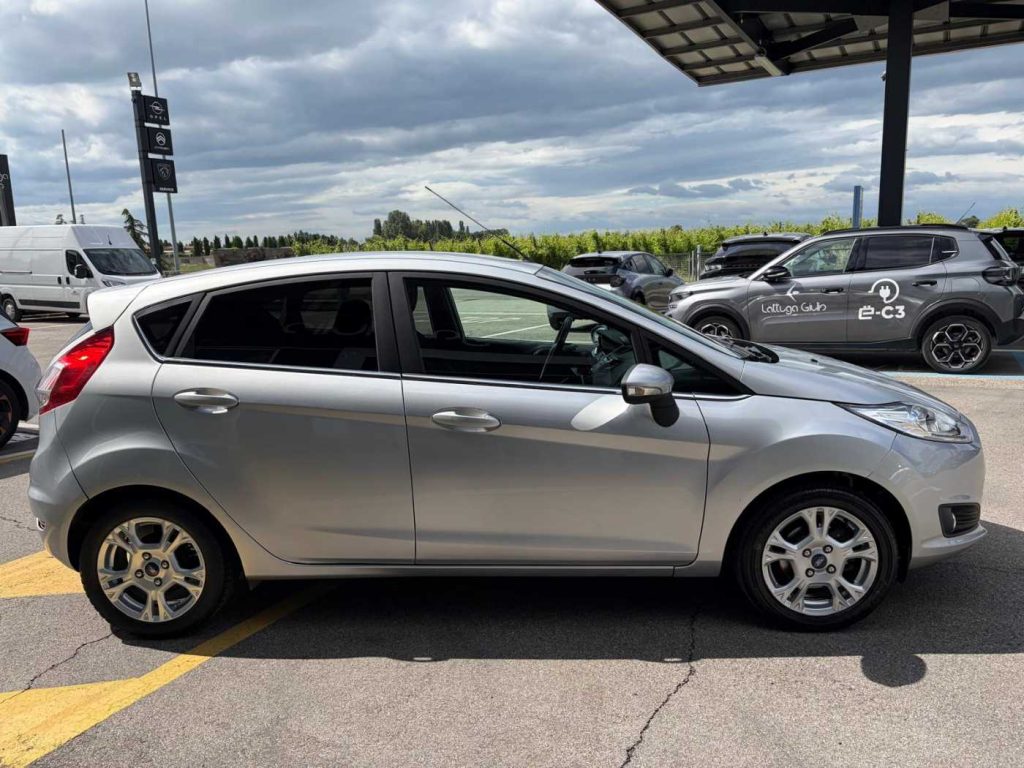 FORD Fiesta 1.5 TDCi 75CV 5 porte Titanium - 5