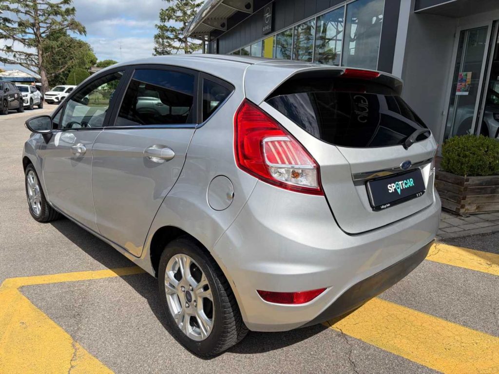FORD Fiesta 1.5 TDCi 75CV 5 porte Titanium - 8